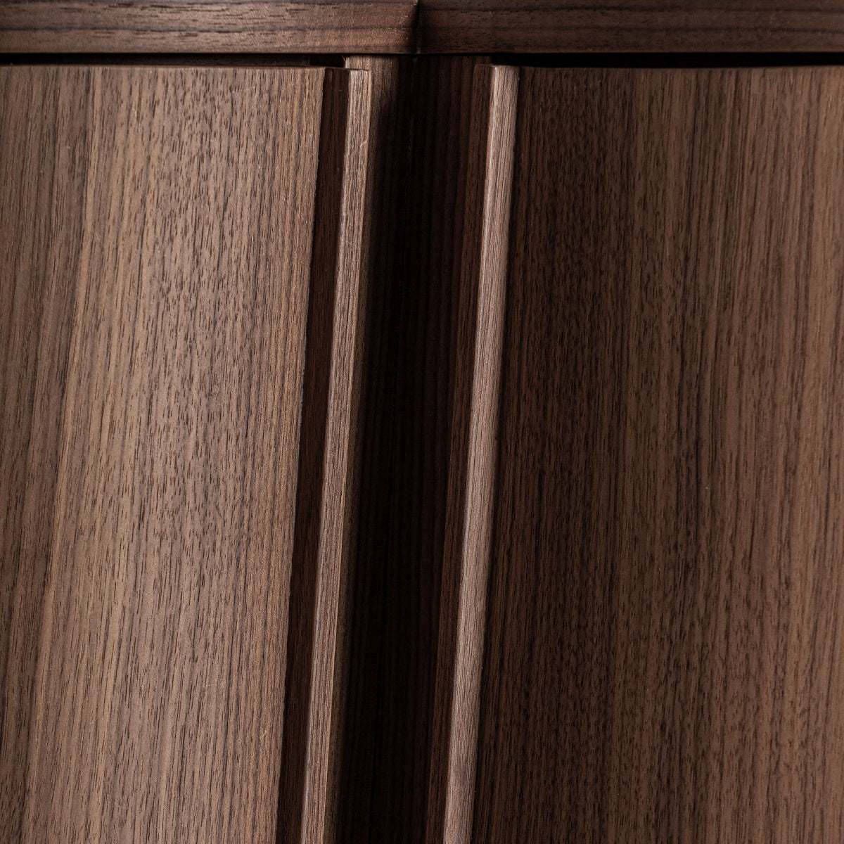 Buffet en bois de noyer marron | Vical Gifhorn - Image 6