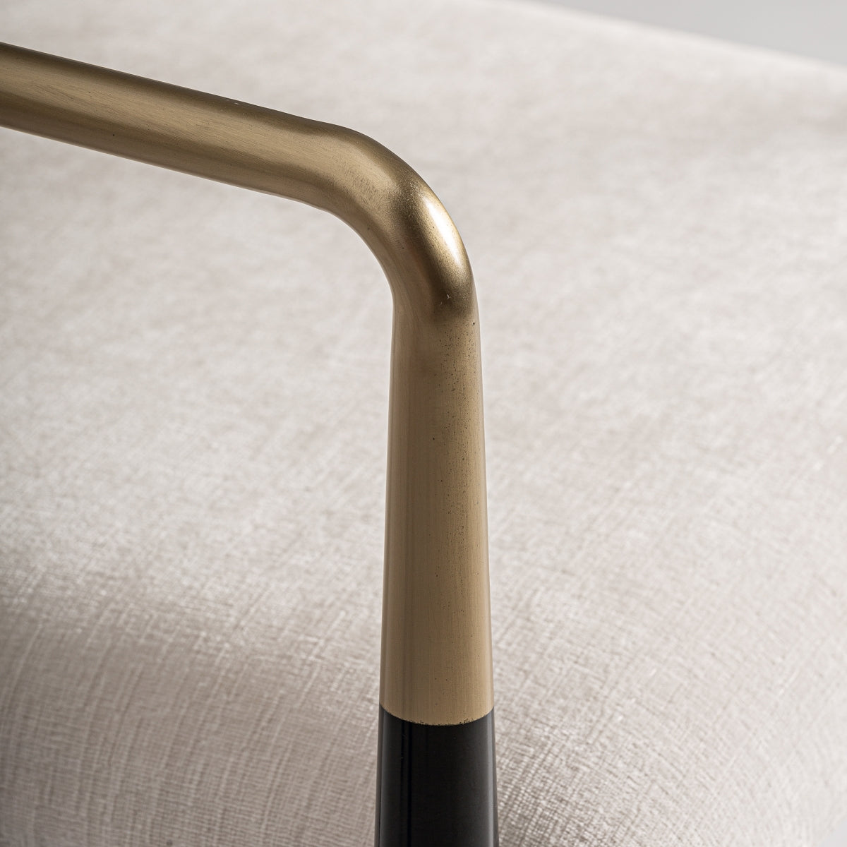 Chaise de salle à manger en tissu blanc cassé | Vical Laggan - Image 6