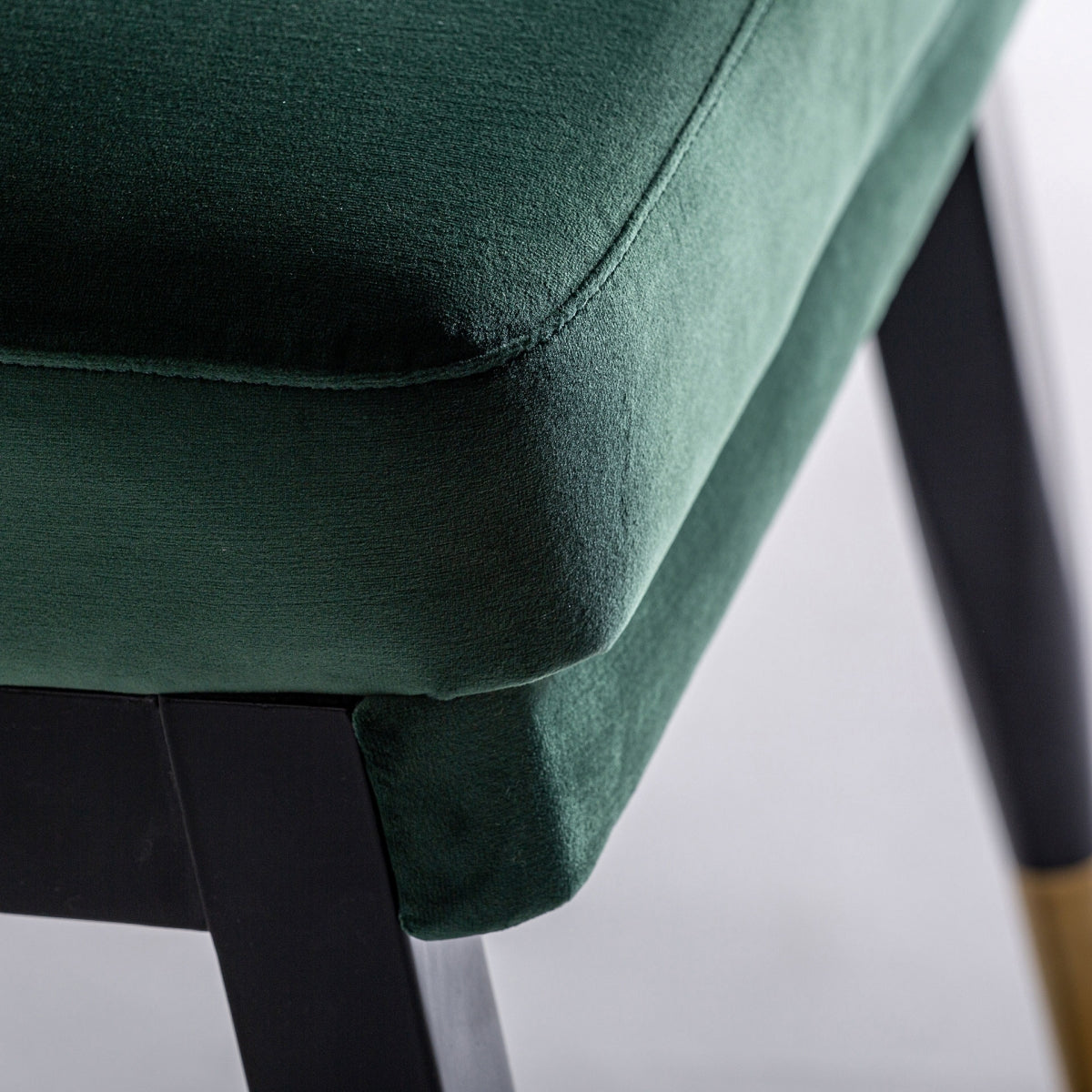 Chaise de salle à manger en velours vert | Vical Kelheim - Image 6