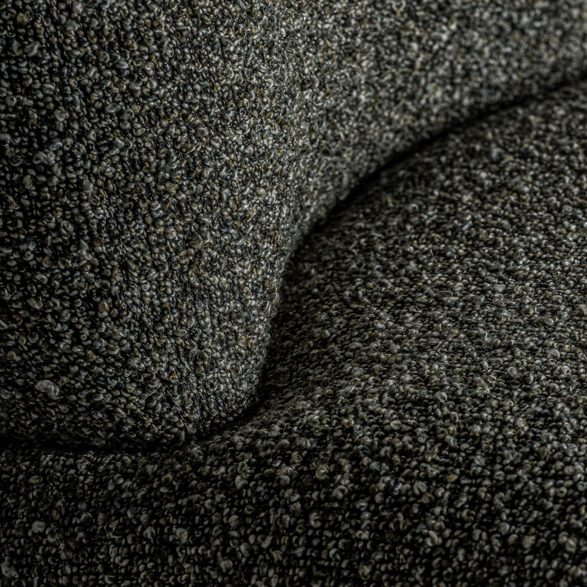 Fauteuil bouclé vert et bois de pin | VICAL Ken - Image 2