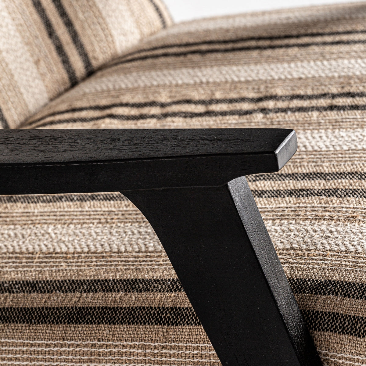 Fauteuil d'appoint en manguier noir | VICAL Nuk - Image 2