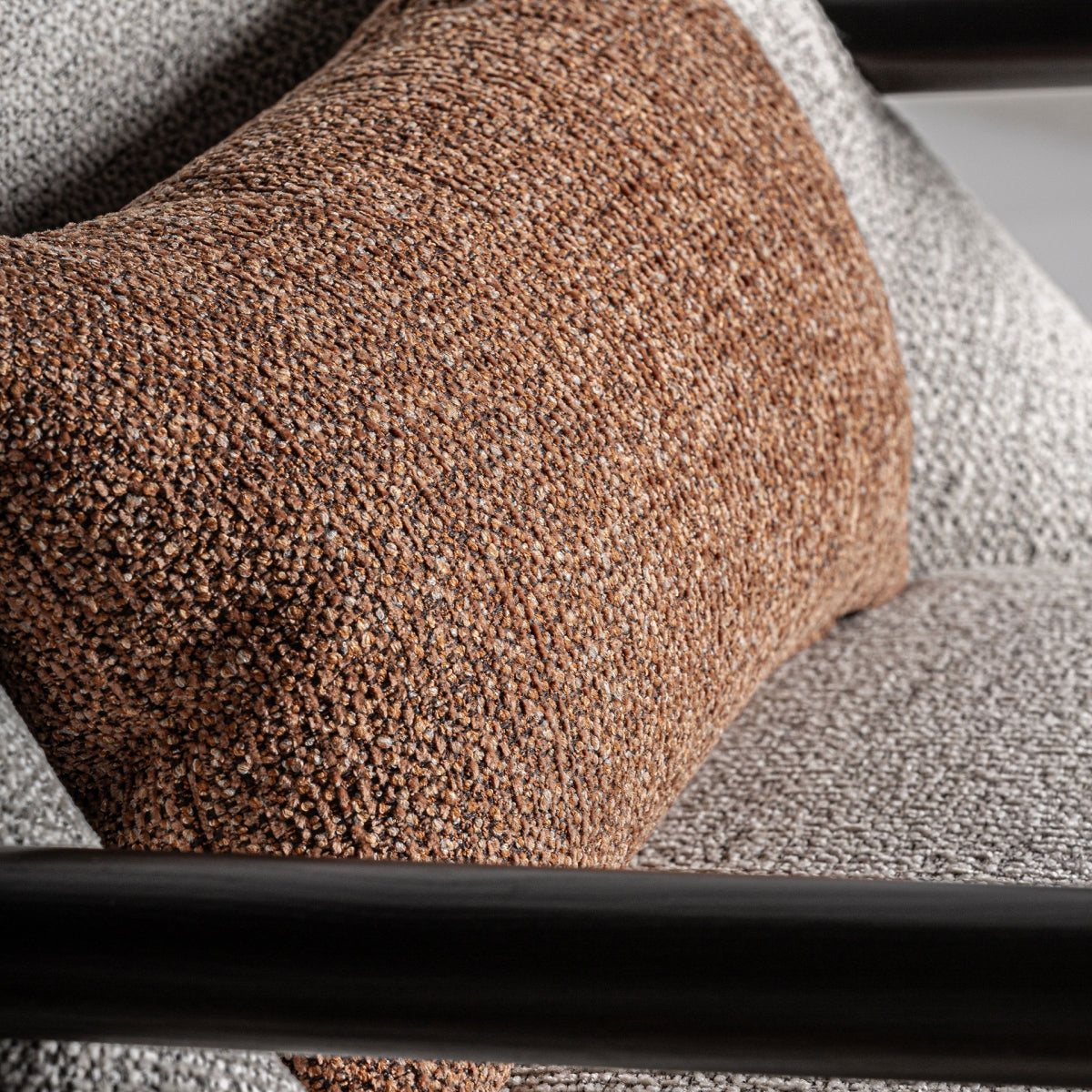 Fauteuil en tissu gris et bois de pin | VICAL Herzele - Image 5