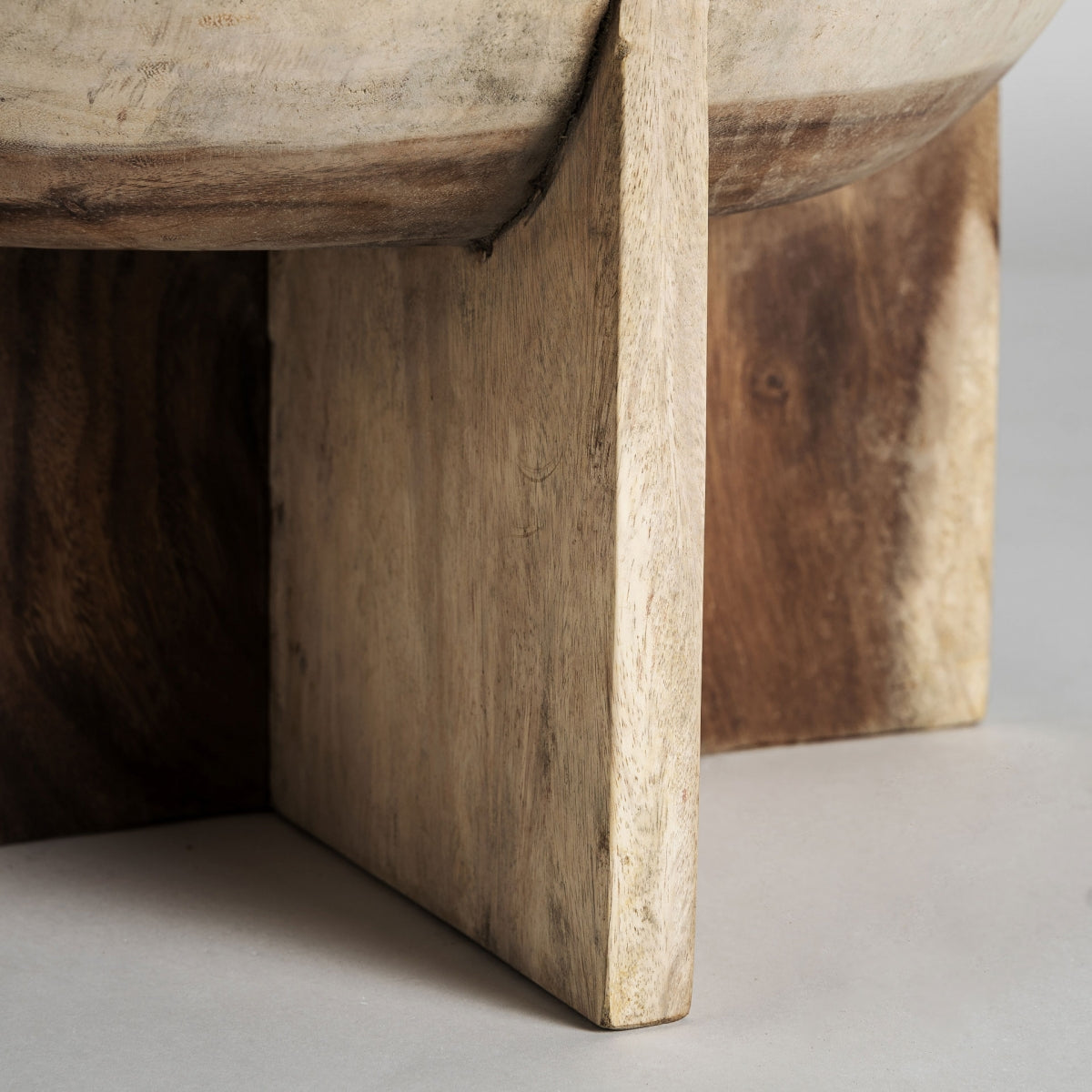 Table basse en bois de suar | VICAL Doucen - Image 6