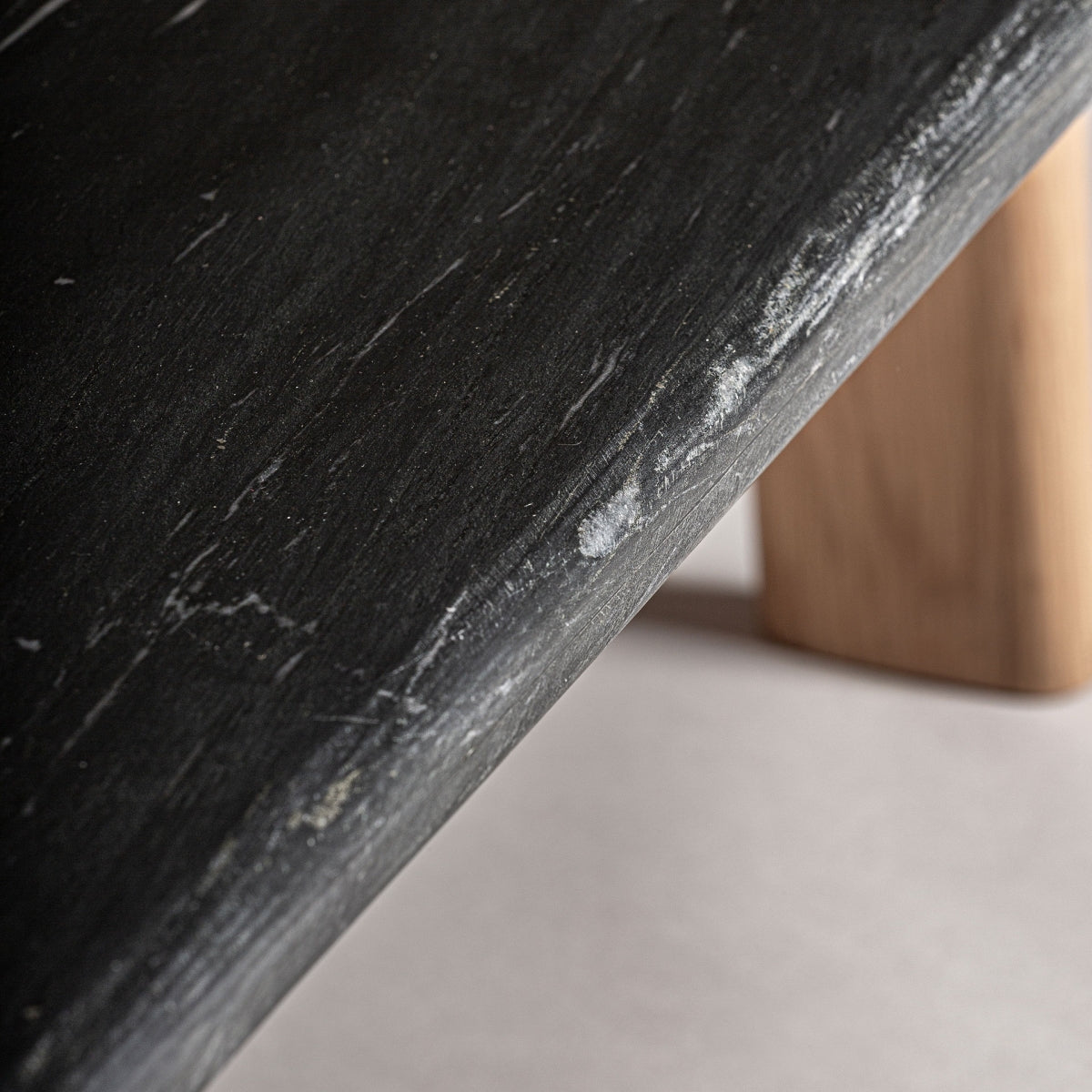 Table basse en marbre noir et chêne clair | Vical Nara - Image 4