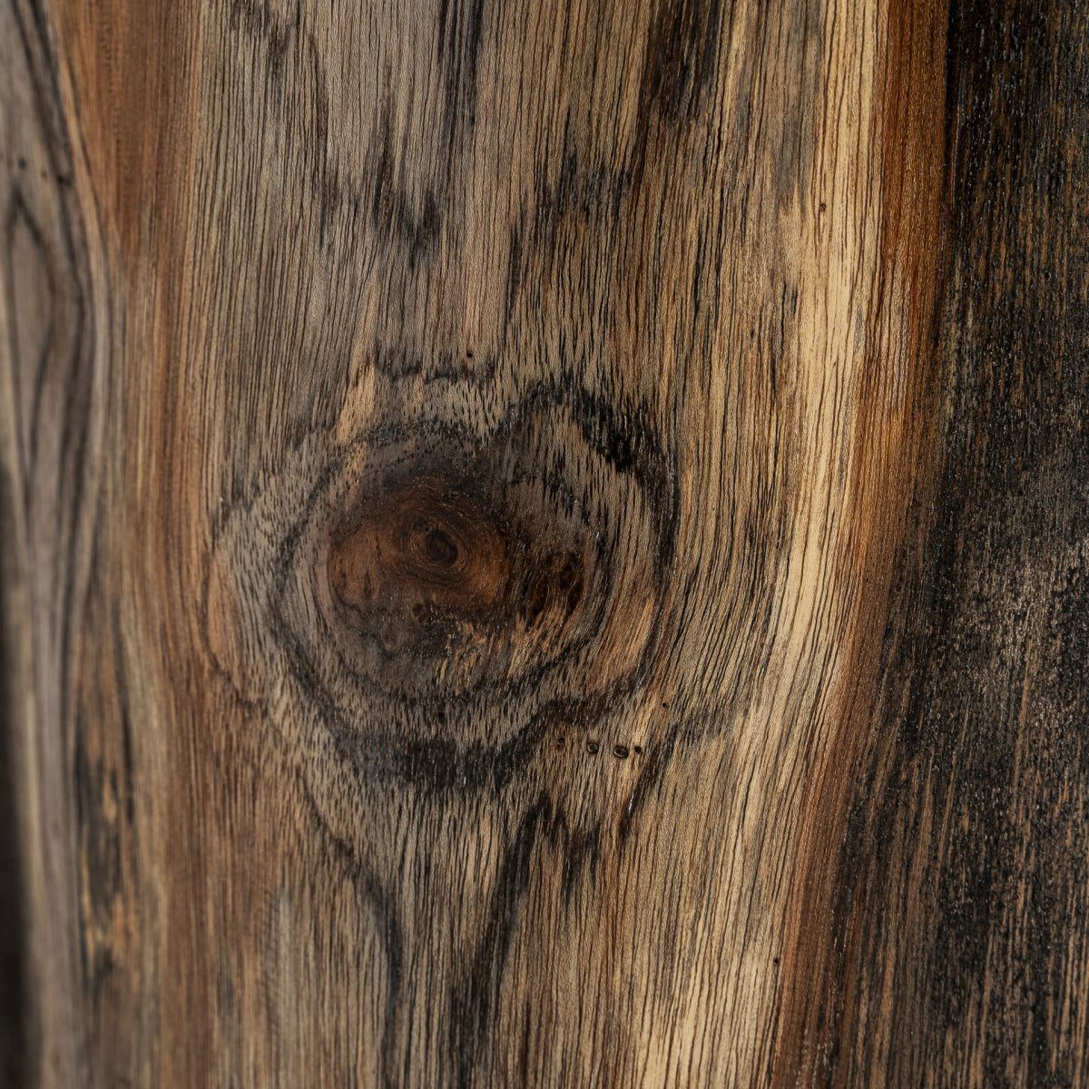 Table d'appoint en bois de suar | VICAL Bitche - Image 6