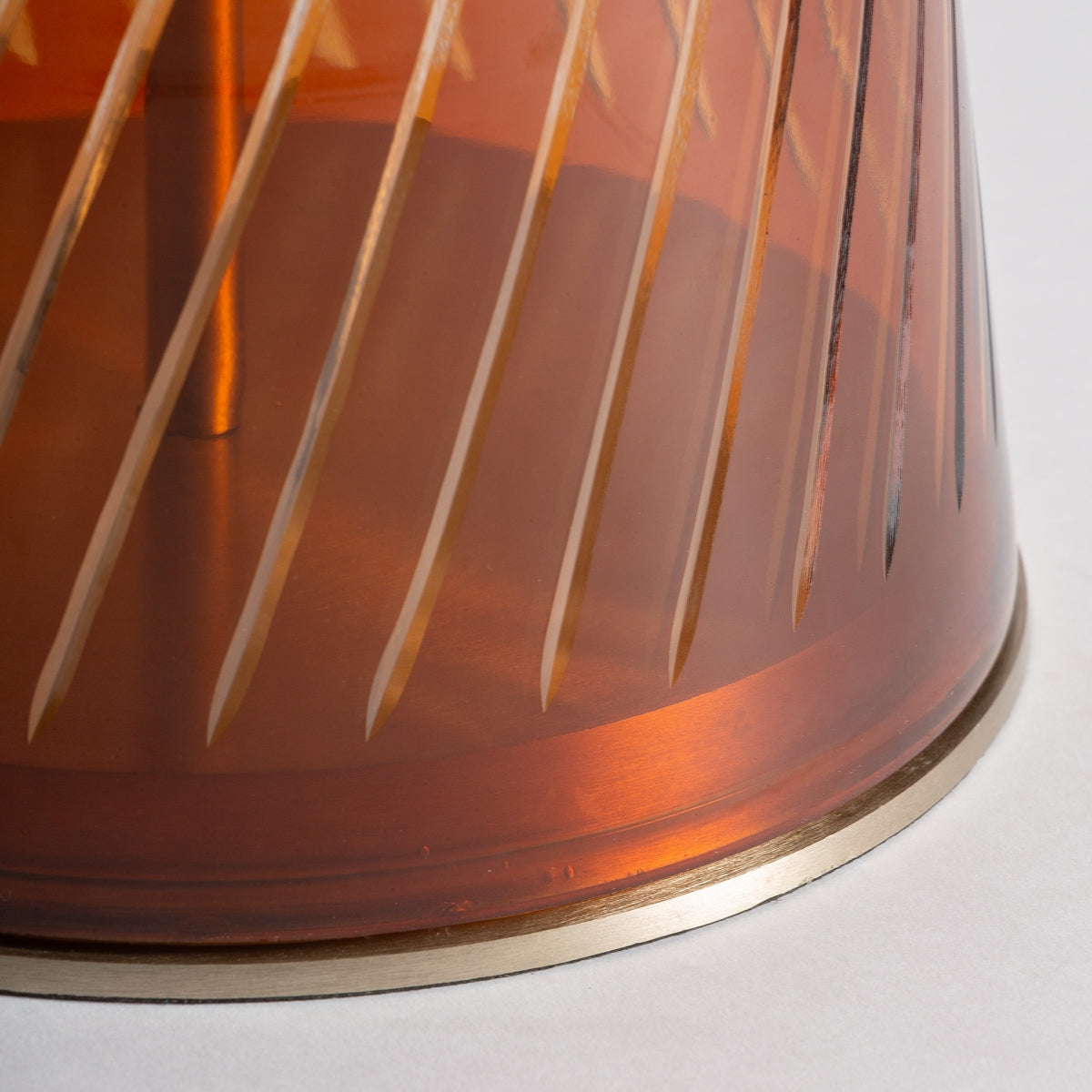 Table d'appoint en verre ambré | VICAL Orvos - Image 2