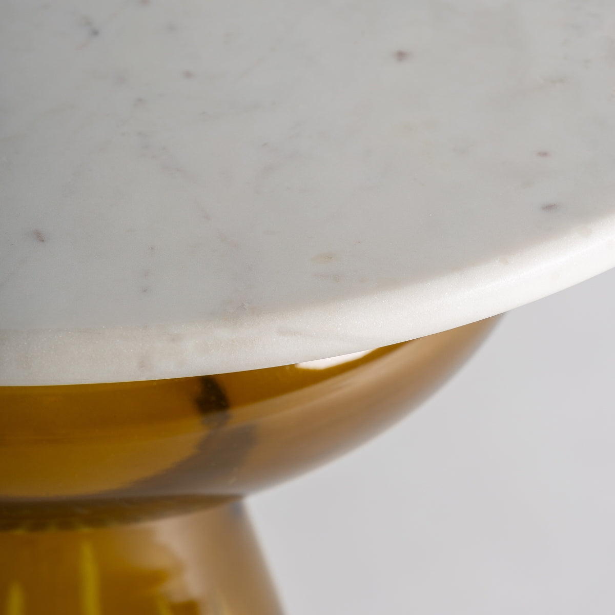 Table d'appoint en verre soufflé jaune | VICAL Dalsbida - Image 4