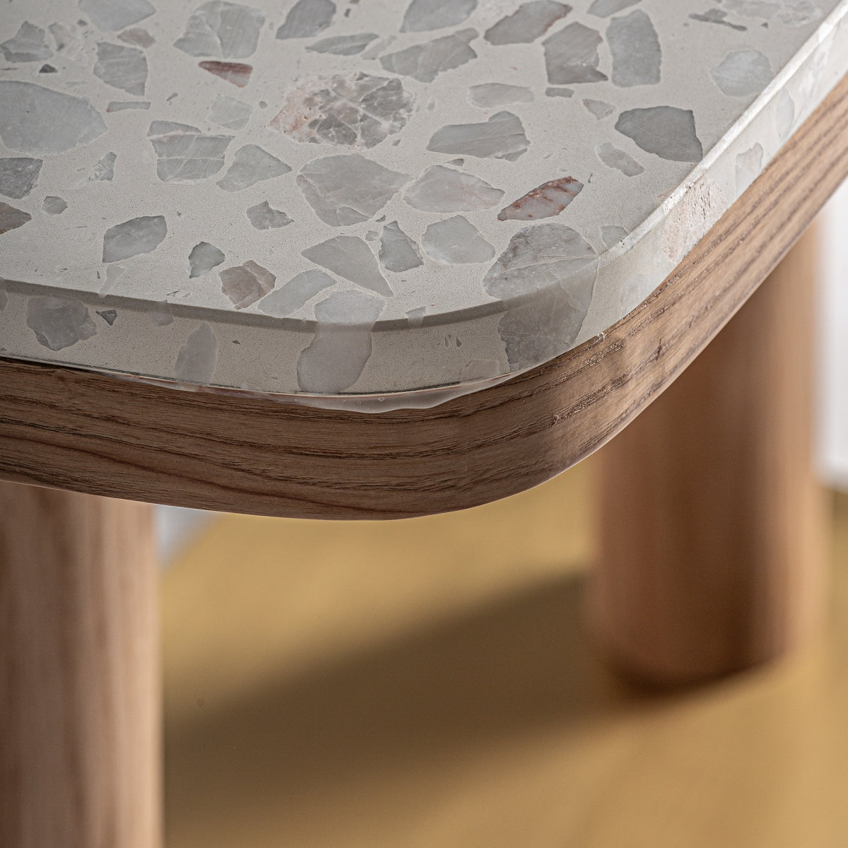 Table de bar en terrazzo gris | Vical Birieux - Image 3