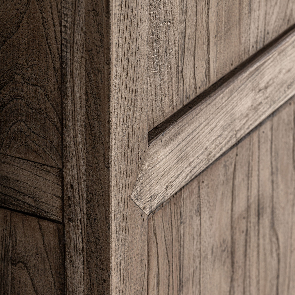 Armoire en bois d'orme | VIcal Cotswolds - Image 4