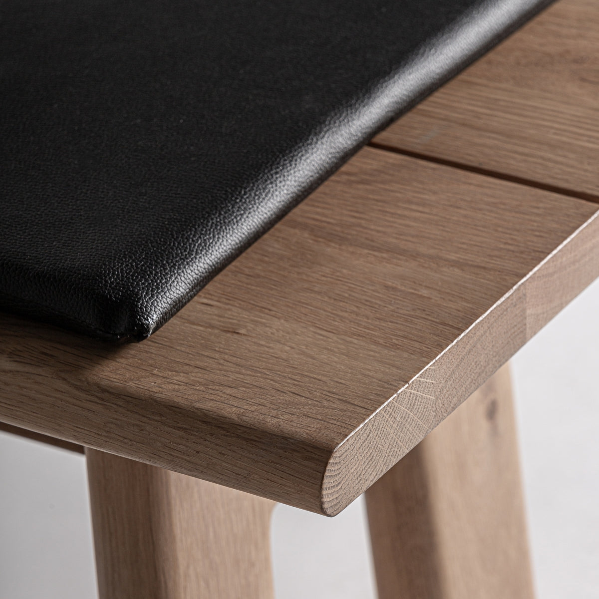 Banc en chêne clair et cuir noir | Vical Nara - Image 5