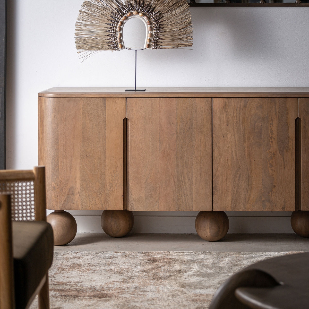Buffet en bois de manguier marron | Vical Bocksberg - Image 2