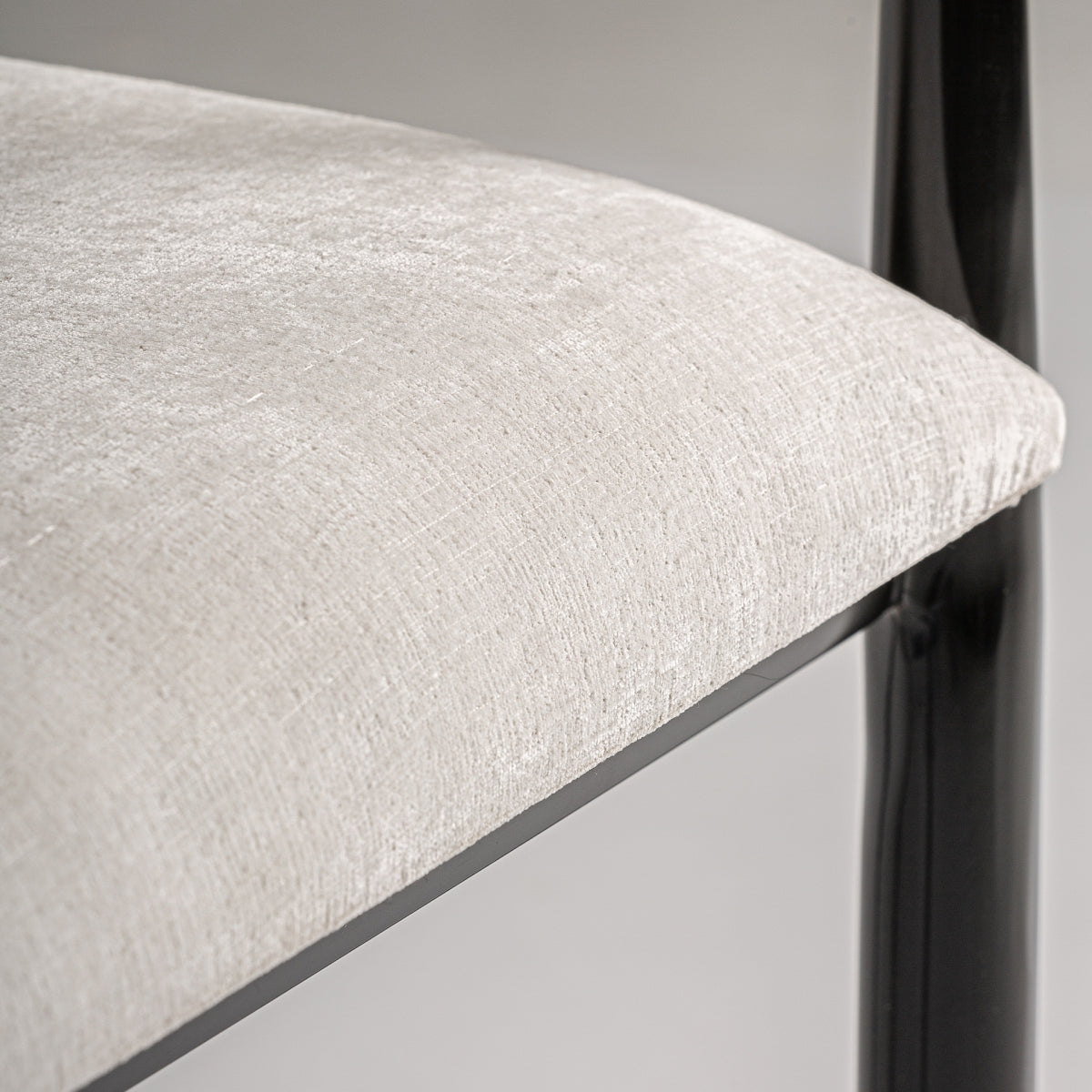 Chaise de salle à manger en tissu blanc cassé | Vical Laggan - Image 4