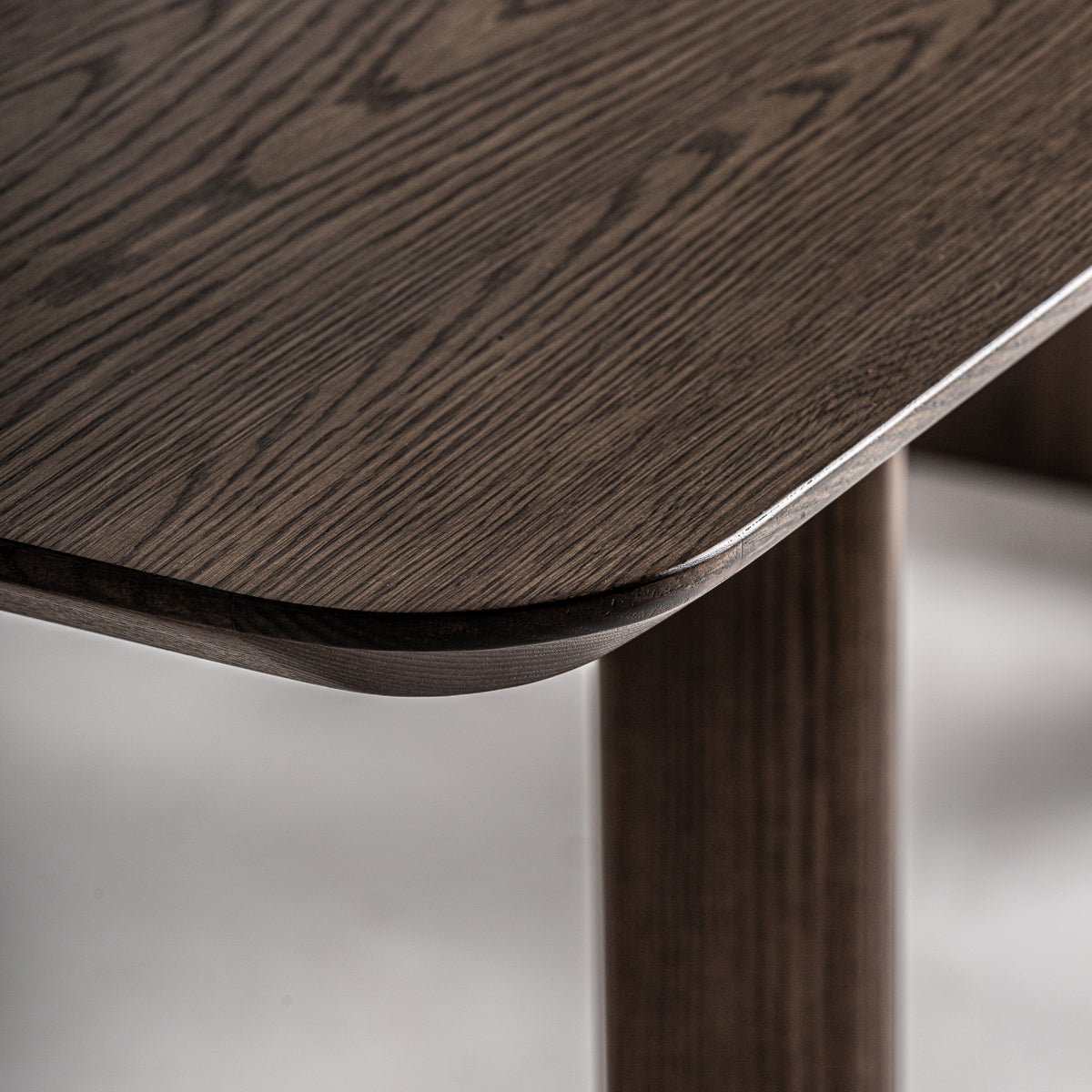 Table à manger en bois marron | VICAL Lennik - Image 2