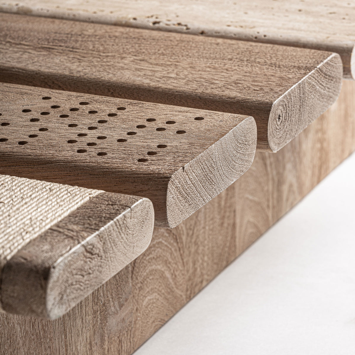 Table basse carrée en bois et travertin | VICAL Jacquard - Image 2
