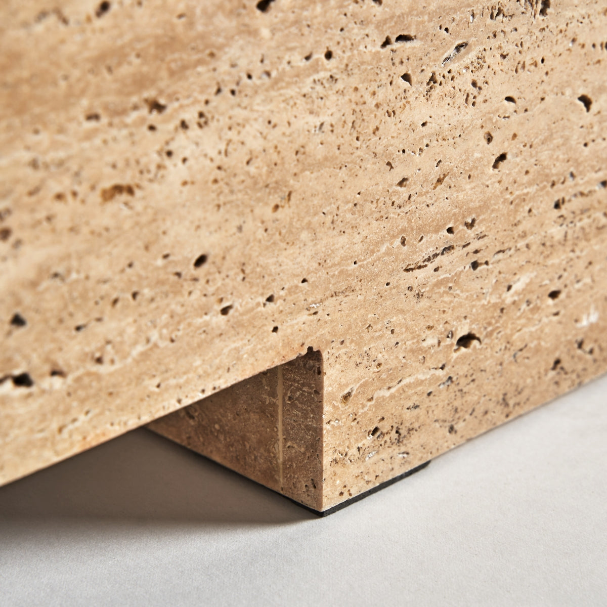 Table basse en travertin beige | Vical Norddal - Image 5