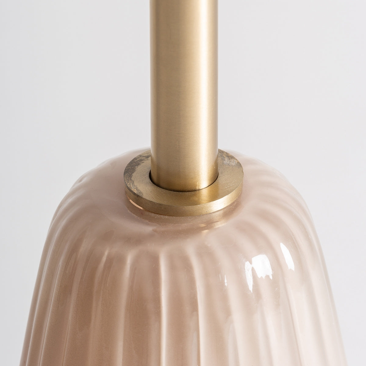 Table d'appoint en marbre et verre rose | VICAL Sintra - Image 2